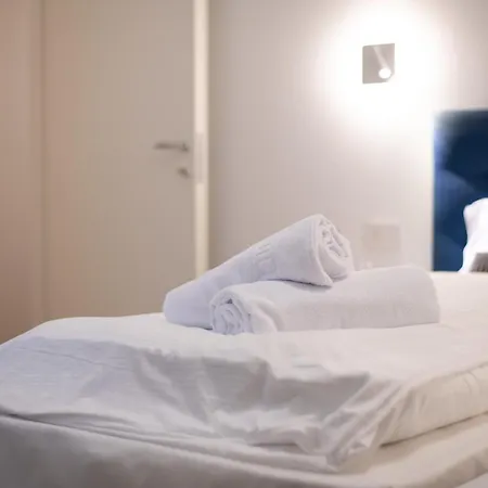 Villa Dei Venti South By Curtiaffitti Pianello Del Lario