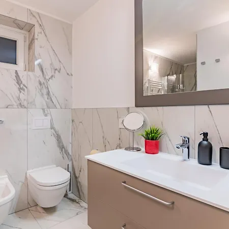 Dei Venti South By Curtiaffitti * Pianello Del Lario