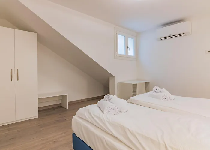 Dei Venti South By Curtiaffitti *