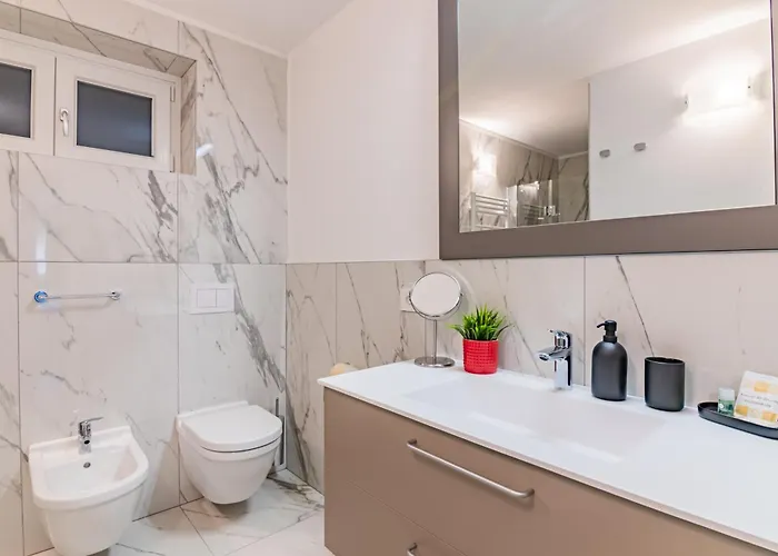 Dei Venti South By Curtiaffitti * Pianello Del Lario