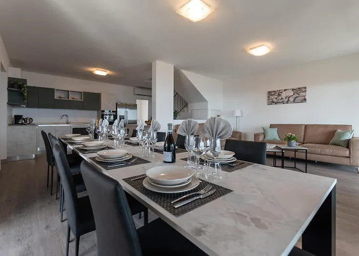 Dei Venti South By Curtiaffitti Pianello Del Lario