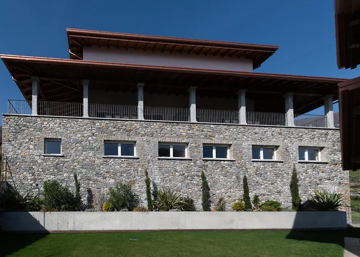 Dei Venti South By Curtiaffitti Pianello Del Lario