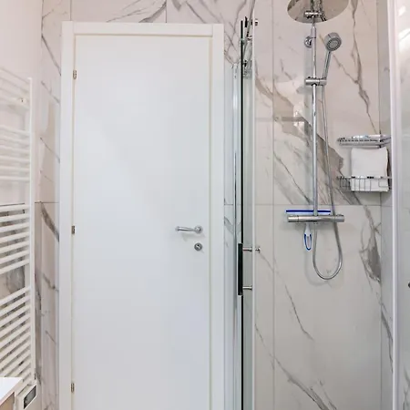 Dei Venti South By Curtiaffitti Pianello Del Lario